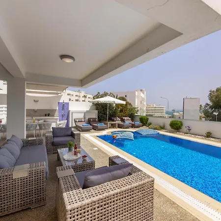 וילה Fig Tree Bay Residences 4 *