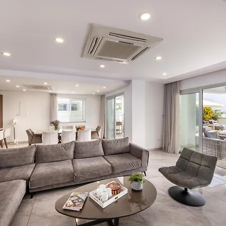 וילה Fig Tree Bay Residences 4 *