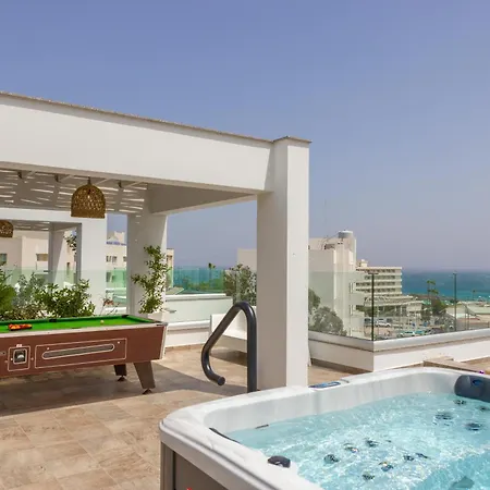 Fig Tree Bay Residences 4 פרוטאראס